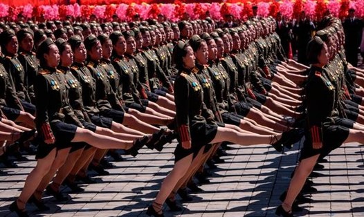 Triều Tiên duyệt binh trên quảng trường Kim Nhật Thành ngày 9.9. Ảnh: AFP/Getty Images