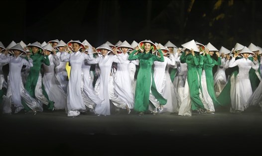 Áo dài trong "Ký ức Hội An"