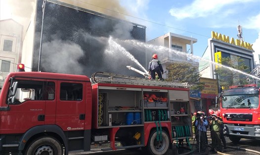 Hiện trường vụ cháy giữa trung tâm TP. Đà Nẵng.