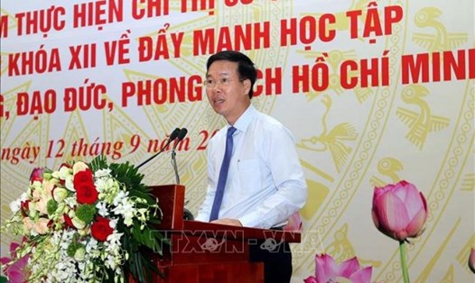 Trưởng Ban Tuyên giáo Trung ương Võ Văn Văn Thưởng phát biểu ý kiến chỉ đạo hội nghị. Ảnh: Nguyễn Dân/TTXVN