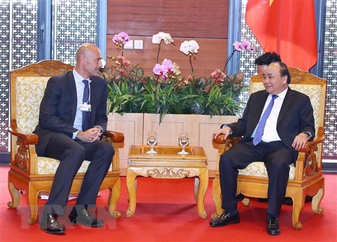 Thủ tướng Nguyễn Xuân Phúc tiếp Chủ tịch Điều hành Châu Á Thái Bình Dương của Google, ông Karim Temsamani. Ảnh: TTXVN