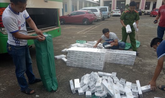 Hiện 3.500 gói thuốc lá lậu đang được cơ quan công an thu giữ để phục vụ điều tra.