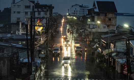 Mưa lớn ở thành phố Tuguegarao, Philippines trên  đường đi của siêu bão Mangkhut. Ảnh: Getty Images. 