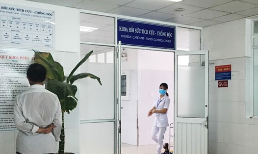 Nạn nhân thứ ba trong vụ nhiễm độc đang được điều trị tại bệnh viện Đà Nẵng. Ảnh: TT