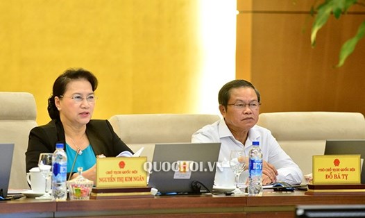 Chủ tịch Quốc hội Nguyễn Thị Kim Ngân phát biểu tại phiên họp của Ủy ban Thường vụ Quốc hội (Ảnh: QH)