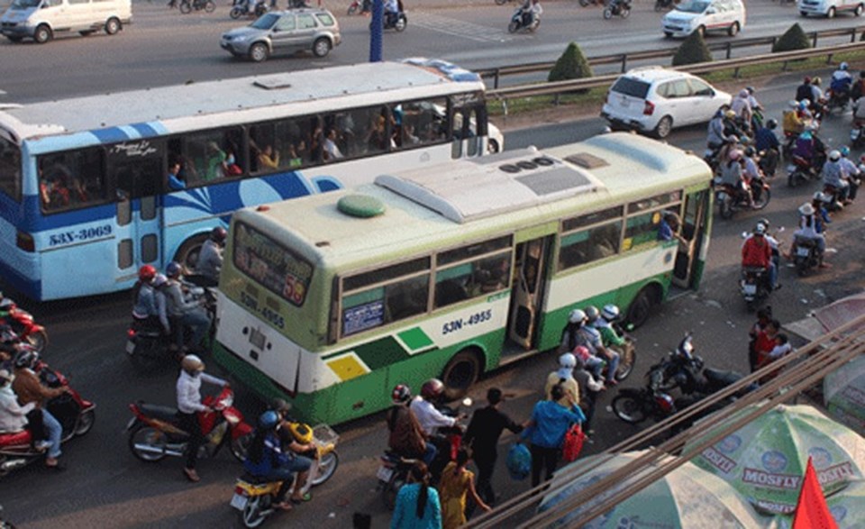 TPHCM dự kiến áp dụng thẻ thông minh thay vé xe buýt bằng giấy hiện nay TPHCM dự kiến áp dụng thẻ thông minh thay vé xe buýt bằng giấy hiện nay