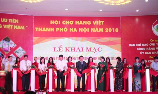 Tối 22.9, lễ khai mạc Hội chợ Hàng Việt Thành phố Hà Nội 2018 đã diễn ra