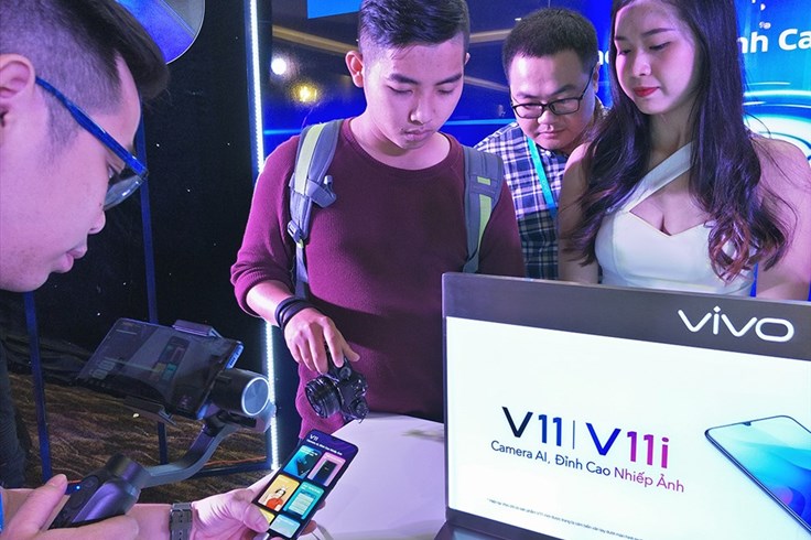 Bộ đôi Vivo V11/V11i tỉ lệ màn hình tràn hơn 90% thân máy