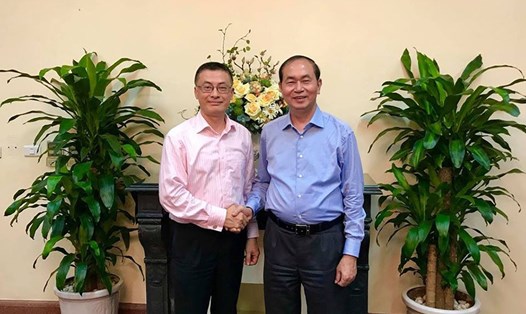 Đại sứ Vũ Quang Minh tới chào và được Chủ tịch Nước Trần Đại Quang mời ăn trưa tại Phủ Chủ tịch trước khi lên đường nhận nhiệm vụ tại Campuchia tháng 11.2017. Ảnh: NVCC