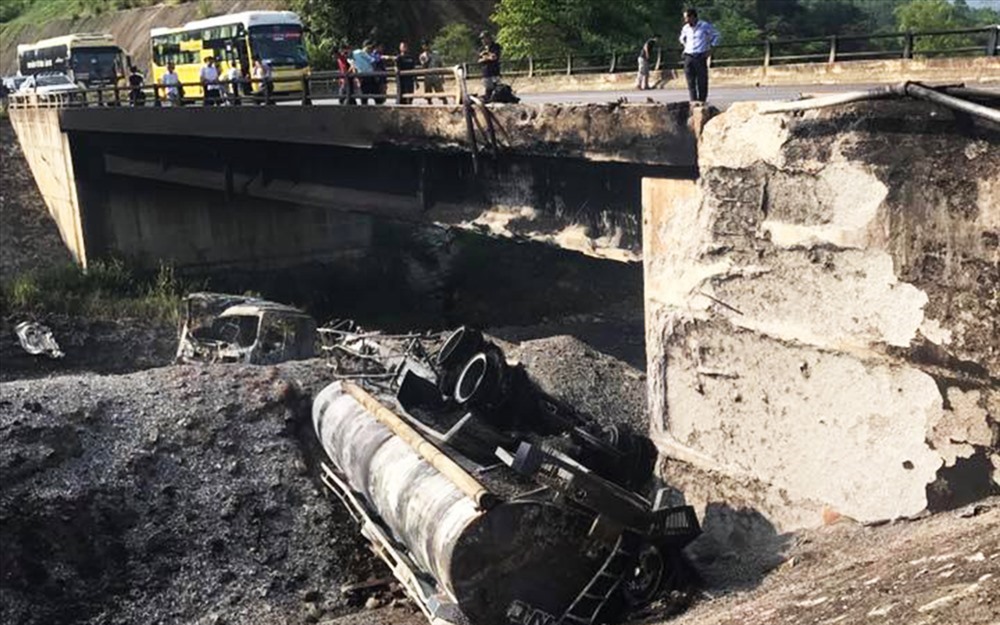 Hiện trường vụ tai nạn. Ảnh: Viết Mai 