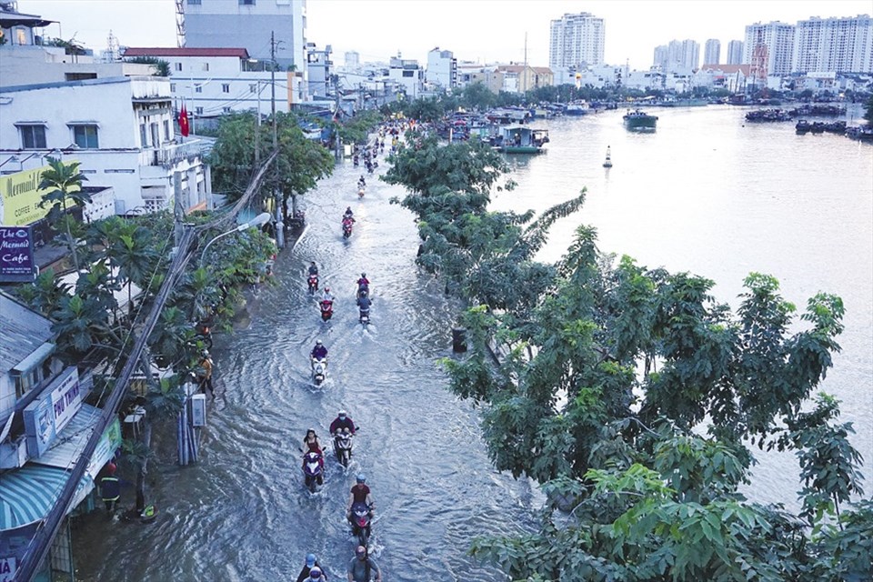 TPHCM: Dân khốn đốn vì dự án chống ngập 10.000 tỉ đồng tiếp tục “trễ hẹn” TPHCM: Dân khốn đốn vì dự án chống ngập 10.000 tỉ đồng tiếp tục “trễ hẹn”
