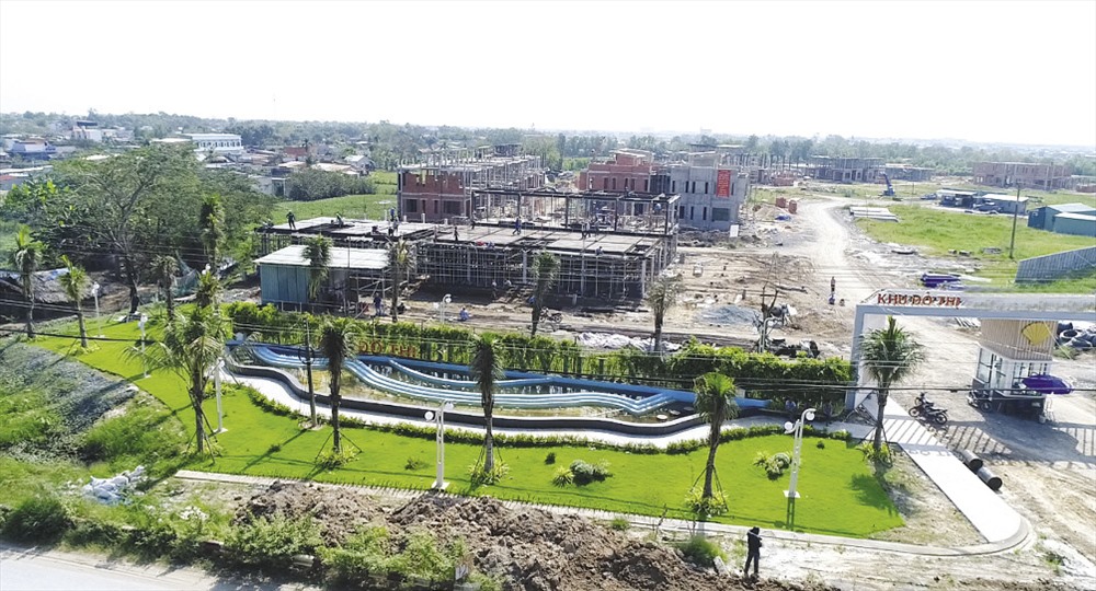 UBND TPHCM yêu cầu cơ quan chức năng vào cuộc xử lý tình trạng "cò" thổi giá đất (Ảnh minh họa). Ảnh: GIA MIÊU 