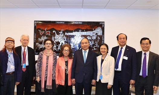Thủ tướng Nguyễn Xuân Phúc gặp gỡ kiều bào, bạn bè Mỹ tại New York. Ảnh: VGP. 