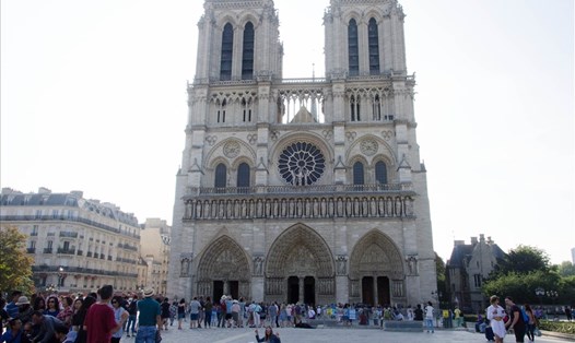 Toàn cảnh Nhà thờ Đức Bà Paris. Ảnh: Trần Ánh Dương