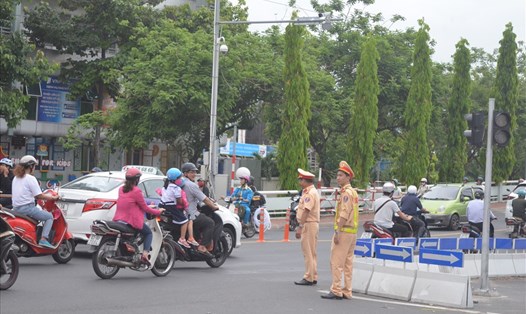 Lực lượng CSGT công an TP Đà Nẵng ra quân đảm bảo trật tự ATGT trong dịp lễ 2.9. (Ảnh: Hoàng Vinh) 