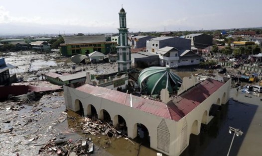 Một nhà thờ ở Palu, Indonesia sau khi động đất và sóng thần tàn phá. Ảnh: ST. 