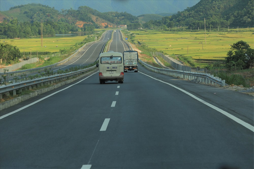 Cao tốc Nội Bài - Lào Cai. Ảnh: HẢI NGUYỄN
