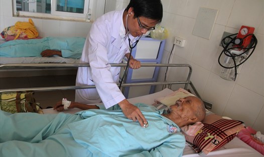 Bệnh nhân 88 tuổi sức khỏe đã ổn định sau quá trình điều trị. Ảnh: Hưng Thơ.