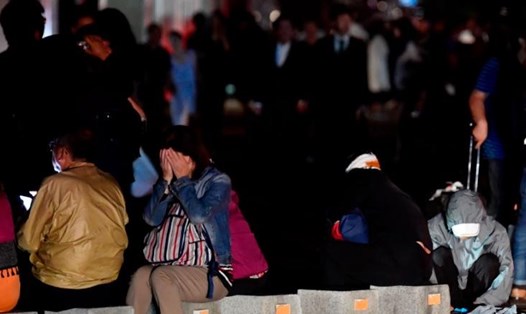Người dân sơ tán sau động đất ở Nhật Bản. Ảnh: CNN. 