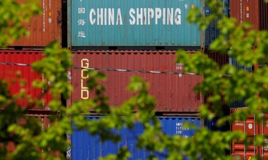 Các container hàng của Trung Quốc tại một cảng ở Boston, Mỹ ngày 9.5.2018. Ảnh: Reuters