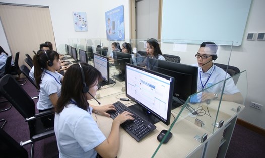Trung tâm điều hành hệ thống CNTT của BHXH Việt Nam. Ảnh: H.A