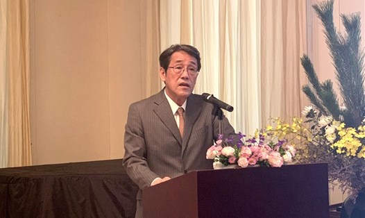 Đại sứ Nhật Bản tại Việt Nam Umeda Kunio phát biểu tại Lễ trao tặng bằng khen ngày 11.1. Ảnh: Vân Anh.