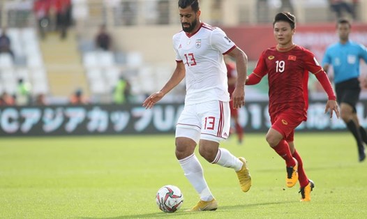 Quang Hải bỏ lỡ cơ hội ghi bàn ở cuối trận gặp Iran. Ảnh Hữu Phạm