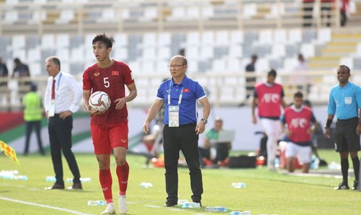 Thầy trò HLV Park Hang-seo đứng trước nguy cơ bị loại khỏi Asian Cup 2019. Ảnh Hữu Phạm