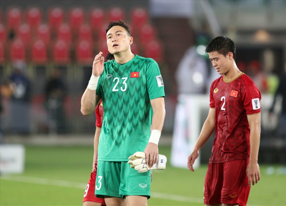 Cũng như trận đấu trước đó với Iraq, thủ thành Đặng Văn Lâm chỉ được chấm điểm thấp nhất trong đội hình tuyển Việt Nam dù đã có màn trình diễn ấn tượng trước ĐT Iran. Ảnh: Hữu Phạm