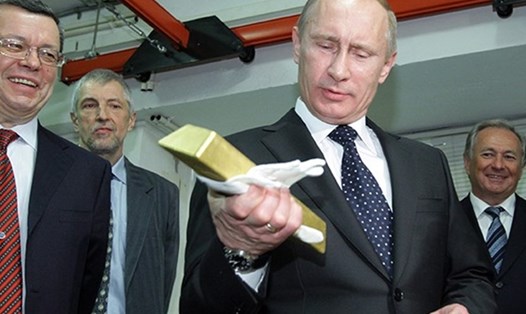 Nga trở thành quốc gia dự trữ vàng lớn thứ 5 thế giới. Ảnh: RT.