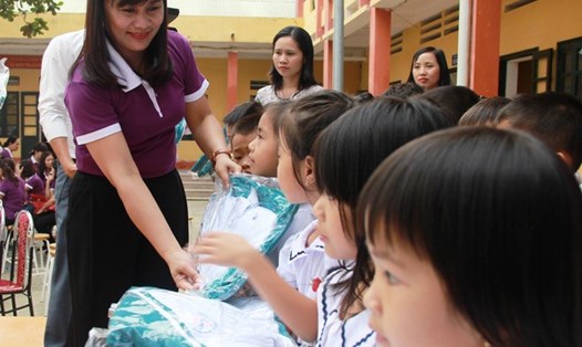 Sở GDĐT TPHCM yêu cầu các trường trên địa bàn công khai việc chi quà tết, thưởng tết cho giáo viên. Ảnh minh họa: Hoài Nam