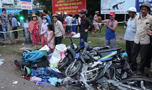 Vụ tai nạn 4 người chết tại Long An, ảnh: LĐO