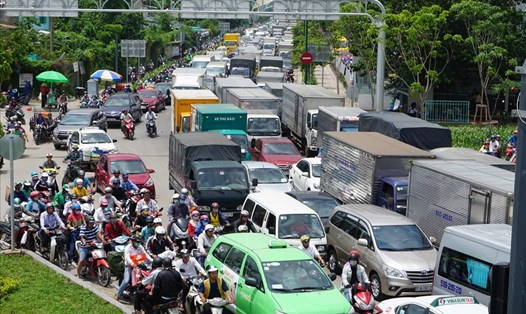 Năm 2019, TPHCM sẽ đẩy mạnh đầu tư hệ thống hạ tầng giao thông theo quy hoạch để giảm kẹt xe.  Ảnh: M.Q