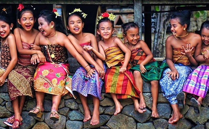 Những đứa trẻ ở Bali