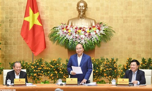 Thủ tướng Nguyễn Xuân Phúc chủ trì phiên họp Chính phủ thường kỳ đầu tiên của năm 2019. Ảnh: VGP/Quang Hiếu.