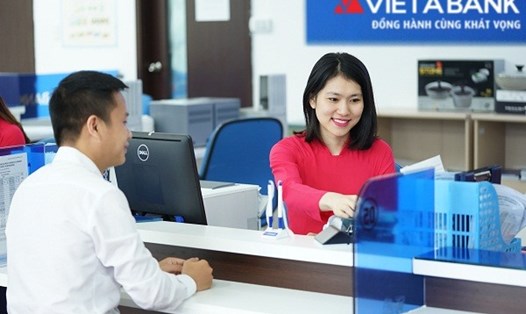 Vụ việc khách hàng tố mất 170 tỉ đồng tiền gửi tiết kiệm tại VietABank đang gây xôn xao dư luận
