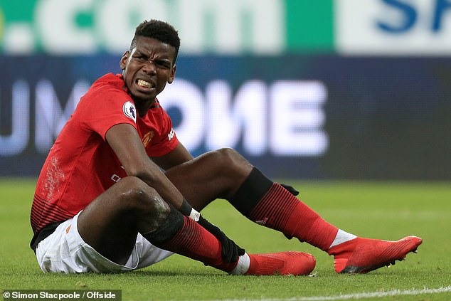 Paul Pogba tham gia chuyến tập huấn ở Dubai muộn hơn các đồng đội. Ảnh: Offside.