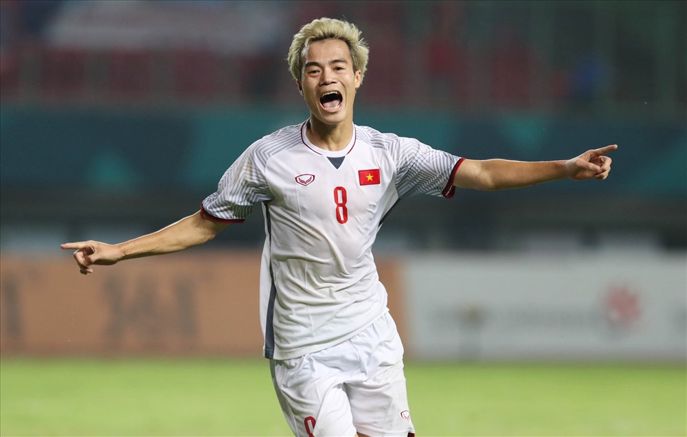 Tiền đạo Nguyễn Văn Toàn rất tự tin và hào hứng trước cuộc đối đầu với ĐT Iraq. Ảnh: Đ.Đ