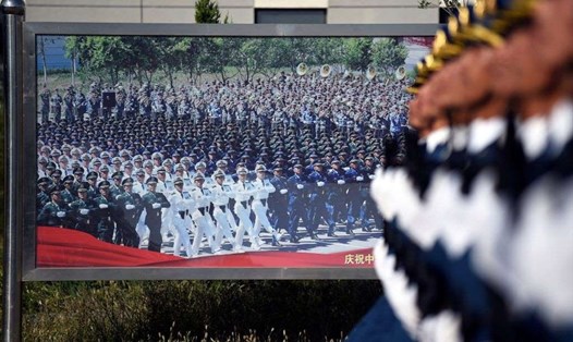 Binh sĩ Trung Quốc tập luyện cho lễ duyệt binh ngày Quốc khánh. Ảnh: Atlantic Media, Inc.