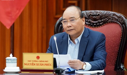 Thủ tướng Nguyễn Xuân Phúc phát biểu tại cuộc họp - Ảnh: VGP/Quang Hiếu.