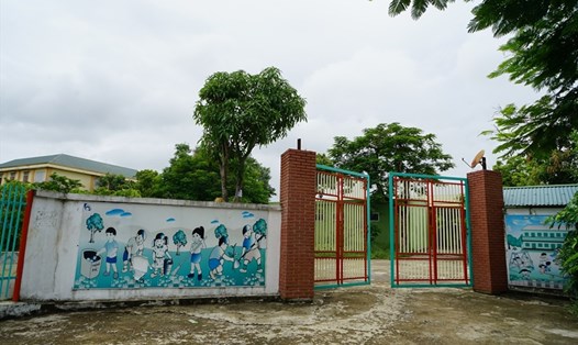 Cơ sở giáo dục mầm non Tuổi Thơ tại thị trấn Thanh Chương (Nghệ An) bị đóng cửa đã hơn 1 năm. Ảnh: PV