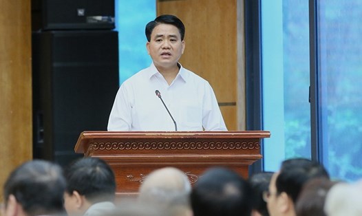 Chủ tịch UBND thành phố Hà Nội Nguyễn Đức Chung phát biểu tại buổi tiếp xúc cử tri. Ảnh N.T