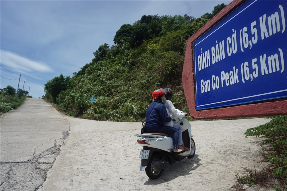 Đà Nẵng cấm xe tay ga lên Sơn Trà