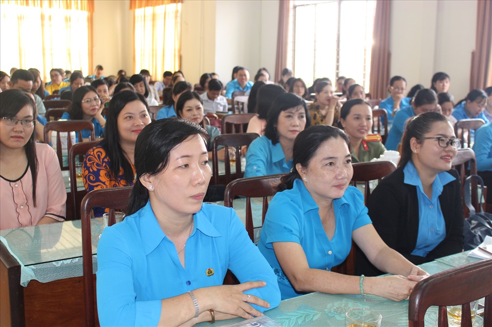Tiền Giang họp mặt cán bộ công đoàn nữ nhân 20.10. Ảnh: K.Q