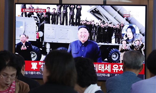 Truyền hình Hàn Quốc phát tin về Triều Tiên ngày 2.10.2019. Ảnh: AP