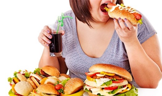 Chế độ ăn uống, sinh hoạt liên quan đến béo phì