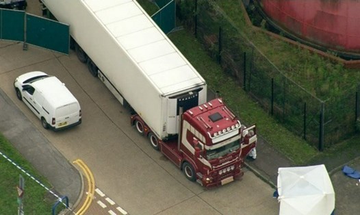 39 người chết trong thùng xe container đông lạnh. Ảnh: ITV