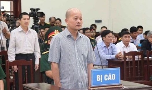 Bị cáo Đinh Ngọc Hệ tại phiên tòa diễn ra vào tháng 7.2018.