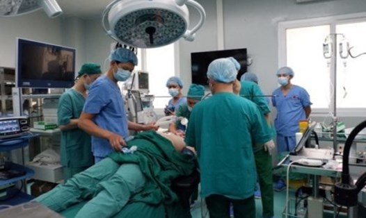 Một ca viêm cơ tim được các bác sĩ Bệnh viện Bạch Mai, Hà Nội điều trị.