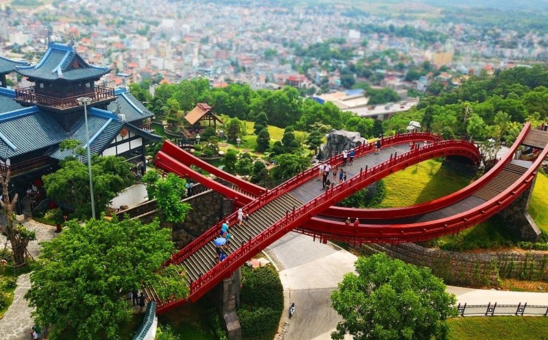 Cầu Koi- Sun World Halong Complex